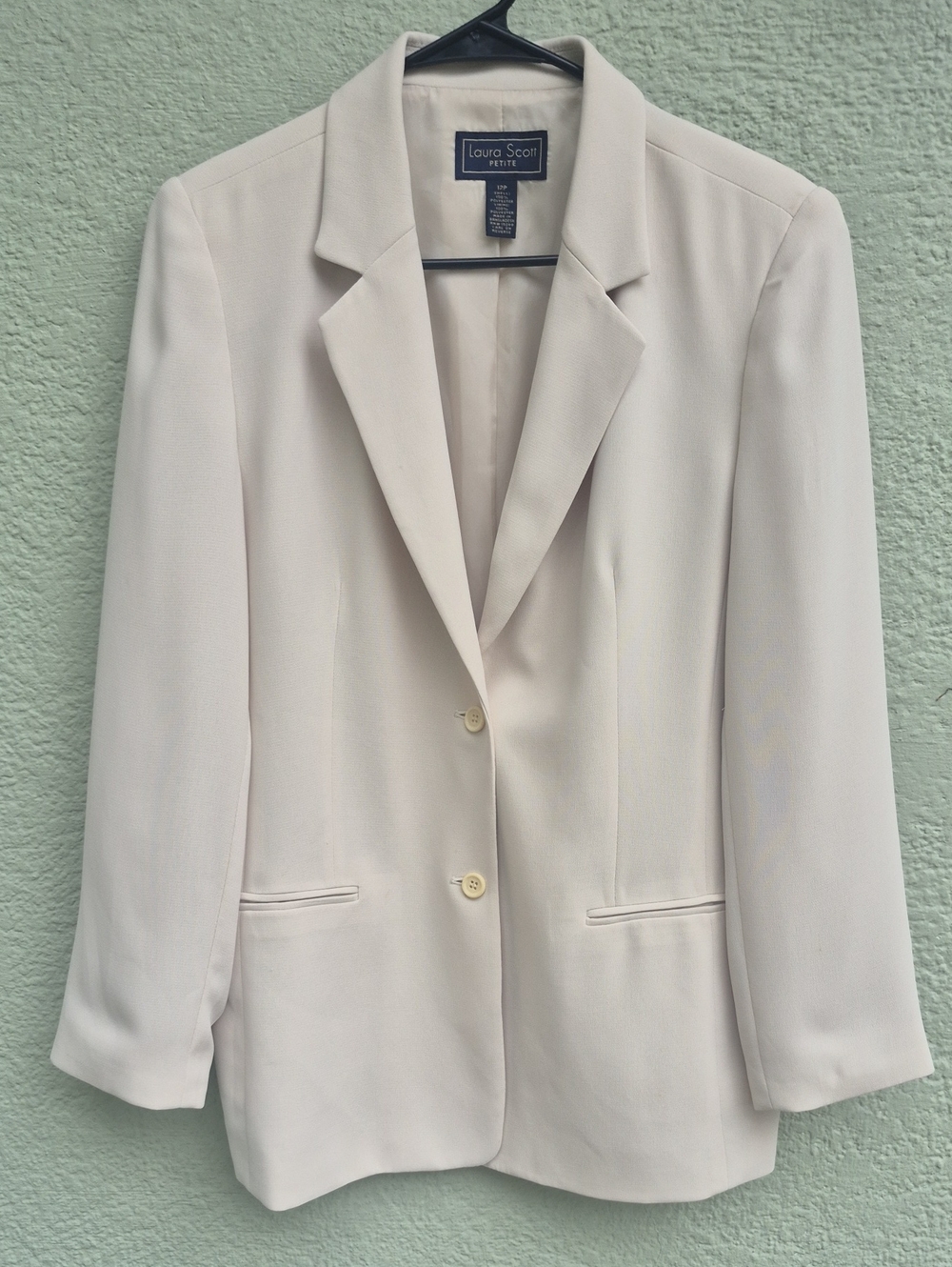 Laura Scott Petite Light Cream Notch Lapel Blazer
